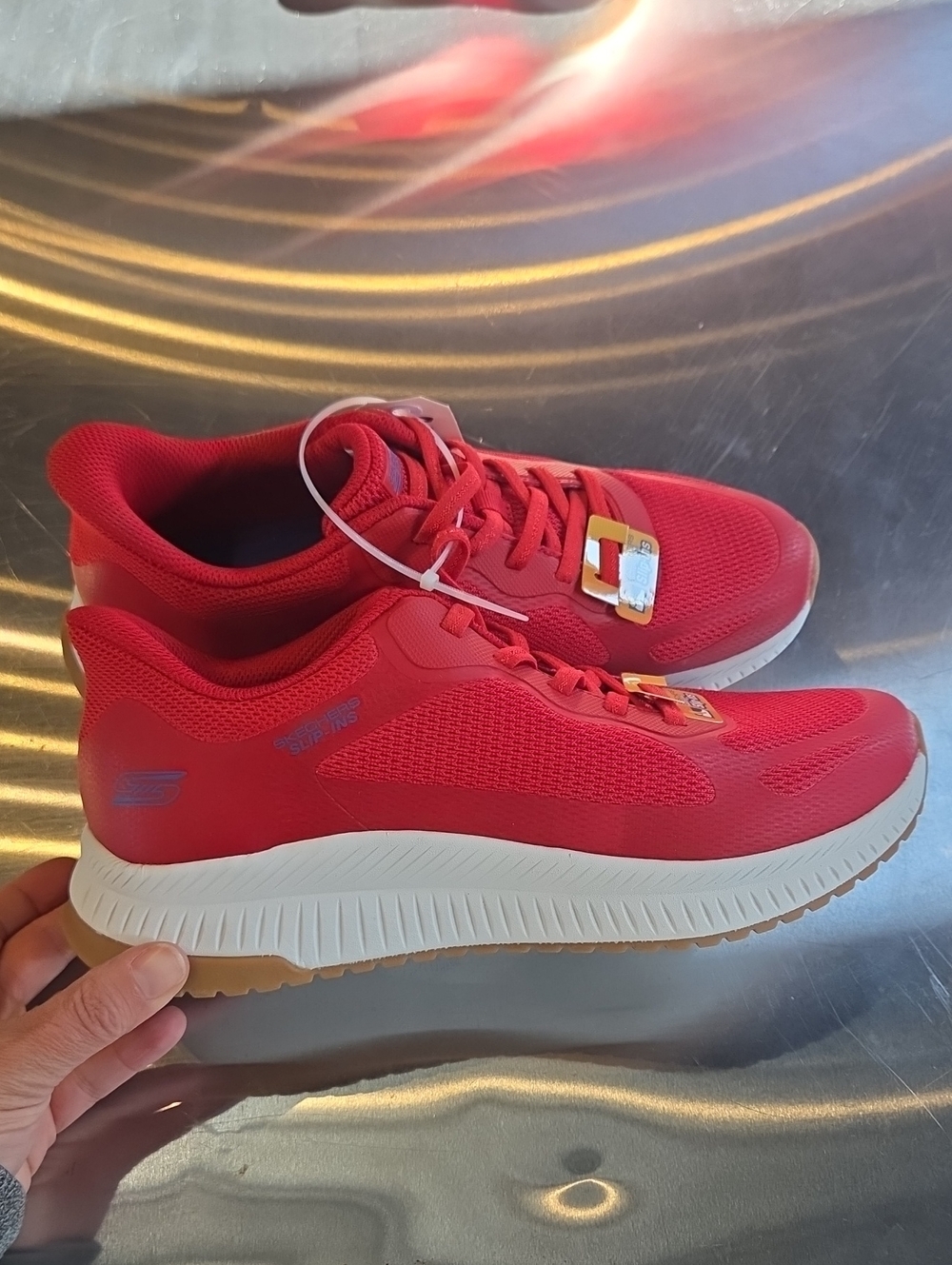 Skechers Size 9 Women's Red Mesh Slip-In Sneakers